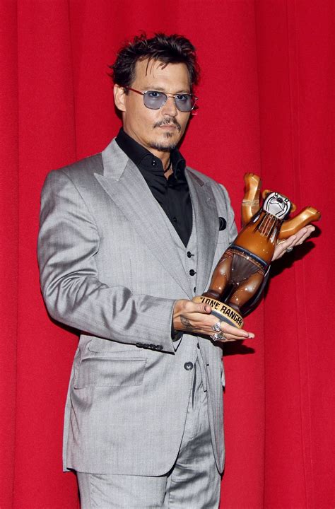 Johnny Depp receiving award. | Johnny depp, Johnny d, Johnny depp pictures