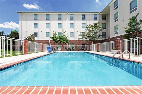 HOLIDAY INN EXPRESS & SUITES BATON ROUGE EAST, AN IHG HOTEL $120 ($̶1̶3̶5̶) - Prices & Reviews - LA