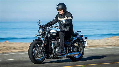 2021 Bonneville Speedmaster Triumph Scrambler - Review Specs