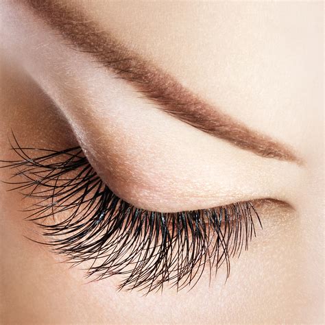 Doctors Warn That Eyelash Extensions Are Helping Lice Spread