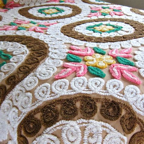 RESERVED for Pck Vintage Chenille Bedspread in Chocolate | Etsy | Chenille crafts, Vintage ...