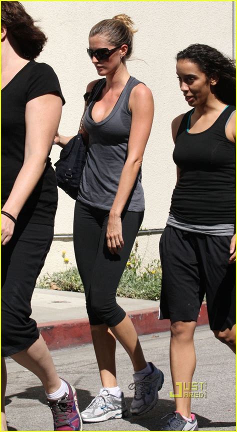 Gisele Bundchen Works Up a Sweat: Photo 2435487 | Gisele Bundchen Pictures | Just Jared