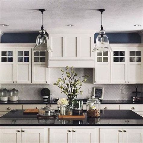 The Many Advantages of Black Kitchen Countertops