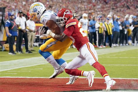 Zander Horvath Scores Touchdown in Second Straight Game for Los Angeles Chargers - Sports ...