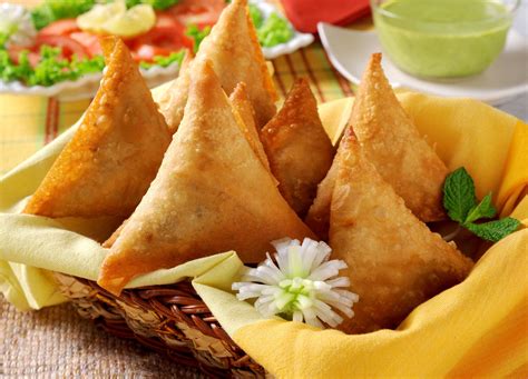 samoosas | Samosa recipe, Vegetable samosa, Recipes