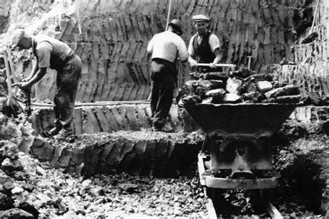 Clay History – Purbeck Mining Museum