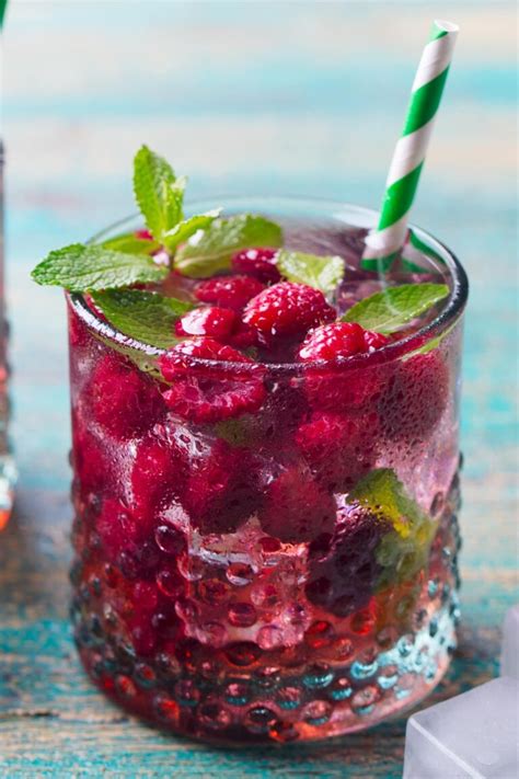 17 Best Raspberry Vodka Drinks For Summer - Insanely Good