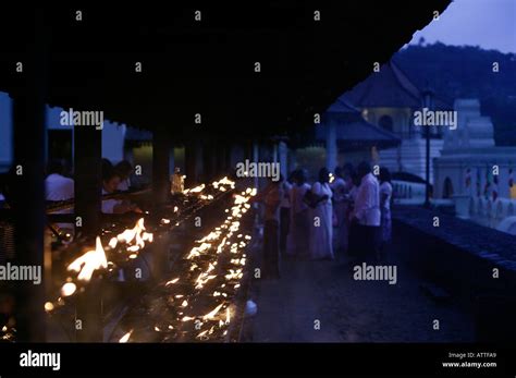 Temple of the Tooth Sri Lanka Stock Photo - Alamy