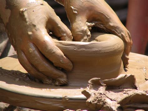 The History of the Pottery Wheel | HubPages