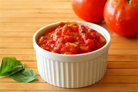 Quick and Fresh Basil Tomato Sauce