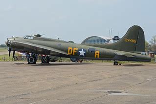 Boeing B-17G Flying Fortress ‘124485 / DF-A’ ‘Memphis Bell… | Flickr