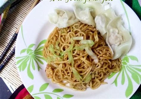 Resep Mie Goreng Pangsit oleh DEWI SARASWATI - Cookpad