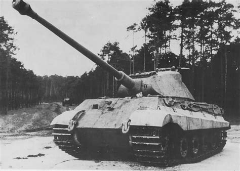 Tiger 2 tank with porsche turret 19 | World War Photos