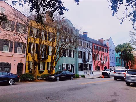 Walking a Block of Historic Downtown Charleston — Historic America