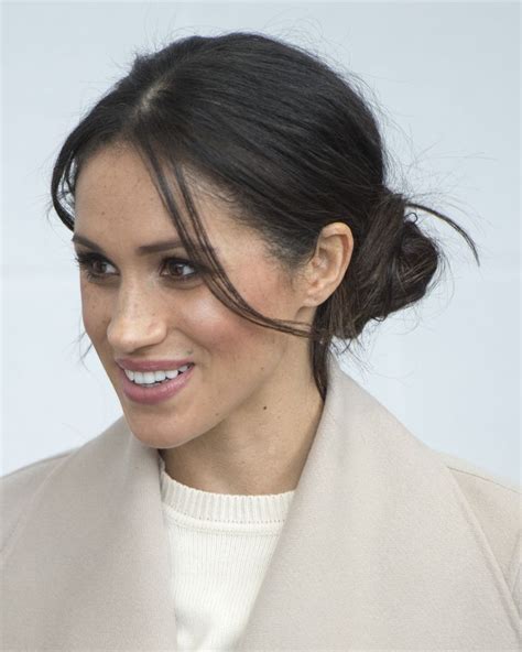 Meghan Markle's Hairstyles Through The Years - Meghan Markle's Hair ...