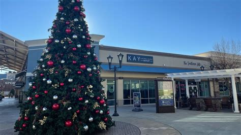 Knock out all your holiday shopping at the Asheville Outlets - AVLtoday