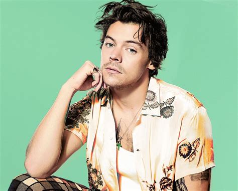 HIS BEAUTY | Harry styles photoshoot, Harry styles snl, Harry styles photos