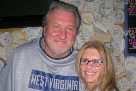 June Huggins parents | Ecelebritymirror