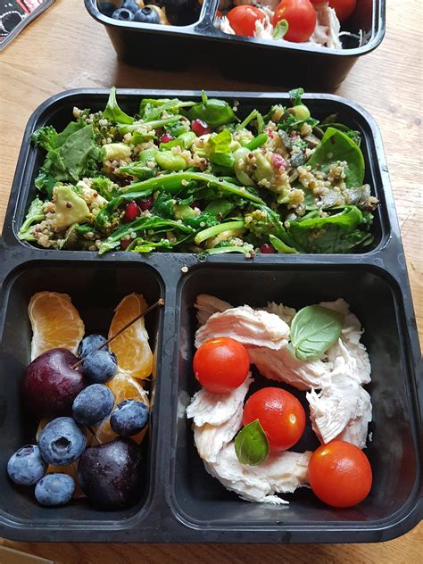 Superfood salad lunch boxes : MealPrepSunday