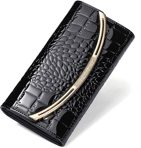 Top Luxury Women's Wallet Brands | semashow.com