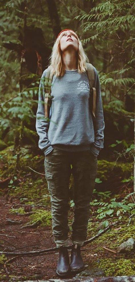 27 Awesome Women Hiking Outfits That Are in Style - Fancy Ideas about Hairstyles, Nails, Outfits ...