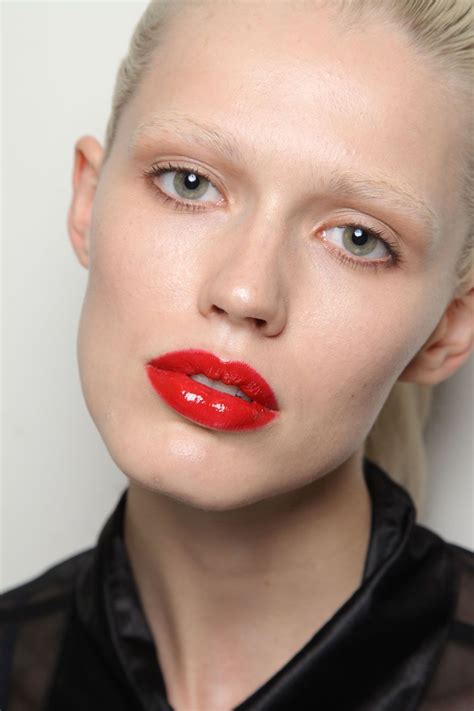 Red lipstick makeup tutorial, Red lipstick makeup, Best red lipstick