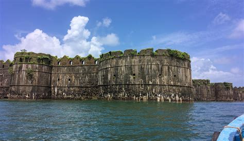 Marvel At These Six Sea Forts In Maharashtra On Your Next Getaway | WhatsHot Pune