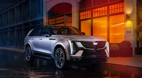 A Sneak Peek into the 2025 Cadillac XT6 Specs - Inside The Hood