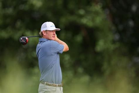 Brandt Snedeker's encouraging day, a ball-striking clinic and postseason golf looms large at the ...