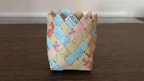 Weave a Basket With Recycled Paper - YouTube