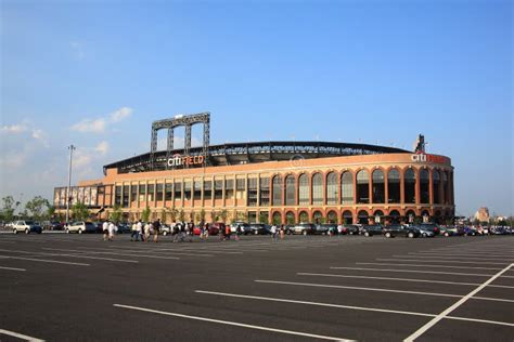 Citi Field - New York Mets editorial stock image. Image of jackie ...