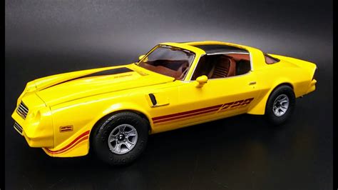 1981 Chevy Camaro Z28 350 V8 1/25 Scale Model Kit Build How To Assemble ...