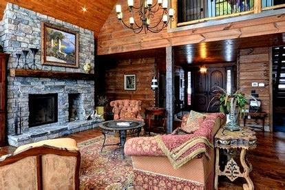 Cabins with Fireplaces | Glamping Hub