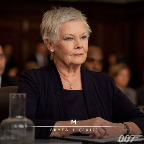 M. (Judi Dench) – Club James Bond France