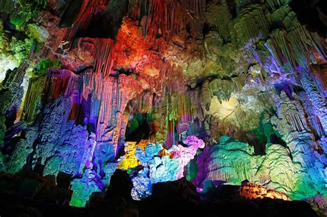 The world's most beautiful caverns and caves | loveexploring.com