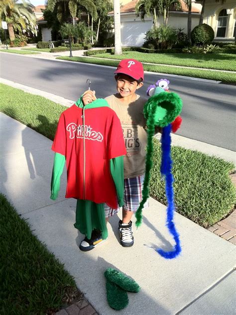 How to Make an Easy Phillie Phanatic Costume | Phillies, Costumes ...