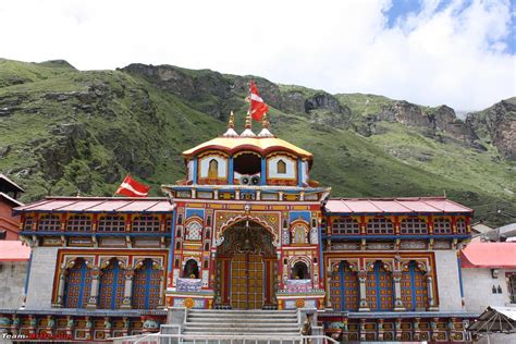 Temple Of Badrinath - One Among Char Dham Yatra | Divine Thought ...