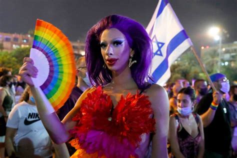 Stop bullying drag queens who perform in Israel – The Forward