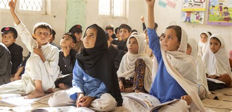 Powering better education in Pakistan | UNOPS