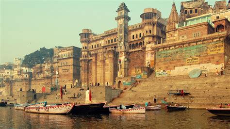 Banaras Ghats – Steps to Divine Beauty & Heritage Landmarks | Book at Special Holidays