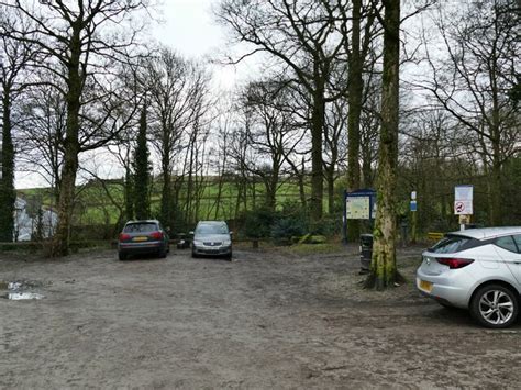 Car park at the top of Chellow Dene... © Stephen Craven cc-by-sa/2.0 ...