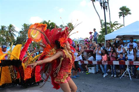 Papiamento Words People Say During Aruba's Carnival | Visit Aruba Blog