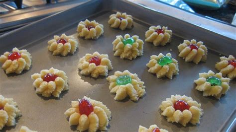 Spritz Cookies Recipe (Swedish Butter Cookies)