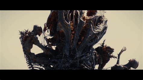 Shin Godzilla (2016) end scene . what the hell are those things ? looks like humans or aliens ...