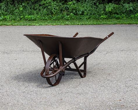 Vintage Rustic Wheelbarrow, Chattanooga 143T, Industrial Metal, Tube ...