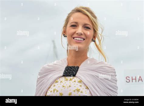 The Shallows: Blake Lively Cannes Arrival To Red Carpet Movie Premiere ScreenSlam | atelier-yuwa ...