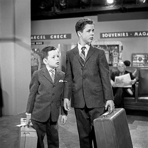 'Leave it to Beaver' star Tony Dow dies at 77