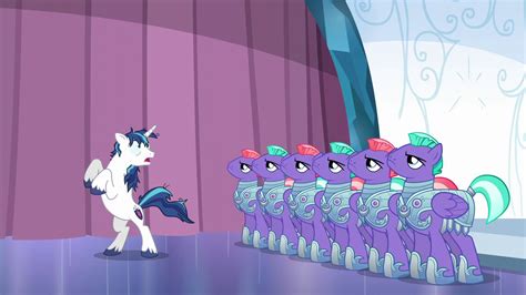 Image - Shining Armor startled by royal guards S6E1.png | My Little Pony Friendship is Magic ...