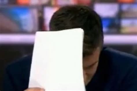 BBC News' Ben Thompson hides face on air as fans rush to support him ...