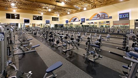 Sports club fitness center... - 24 Hour Fitness Office Photo | Glassdoor